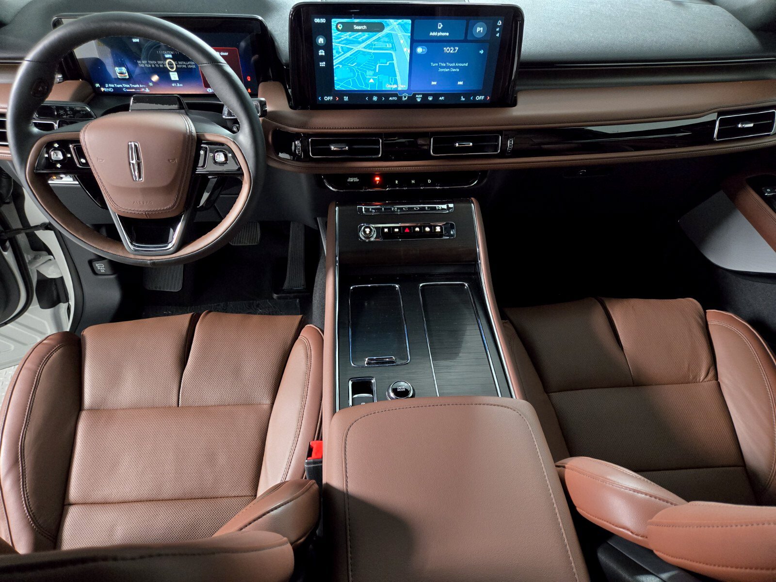 New 2026 Lincoln Aviator Reserve w/ Luxury Package RWD image 16
