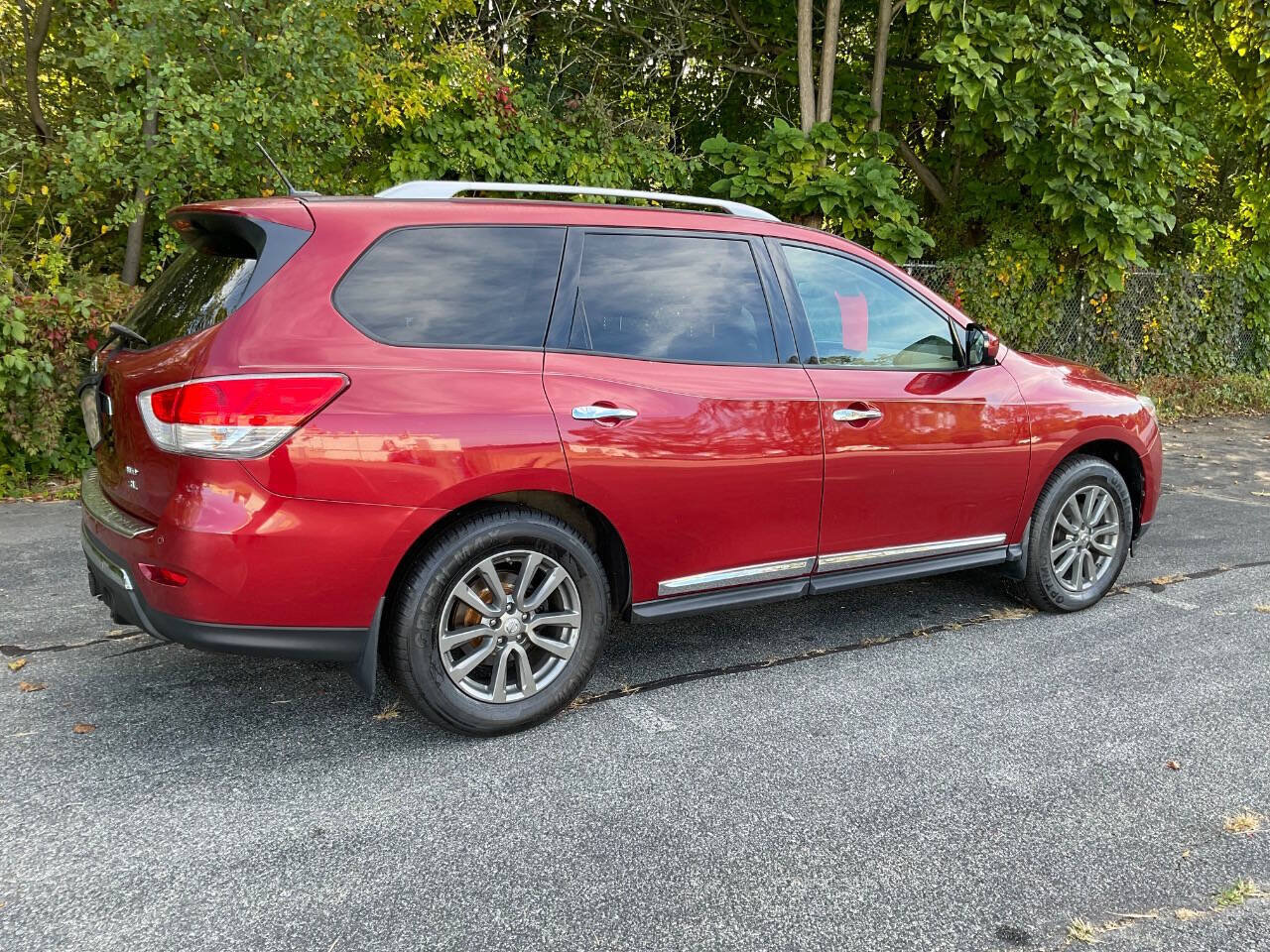 Used 2015 Nissan Pathfinder SL w/ SL Premium Package AWD/4WD image 8