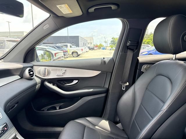 Used 2023 Mercedes-Benz GLC 300 4MATIC Coupe image 19