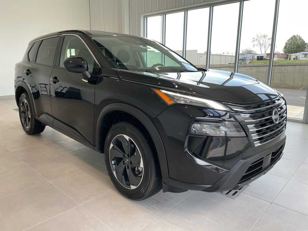 Used 2025 Nissan Rogue SV image 6