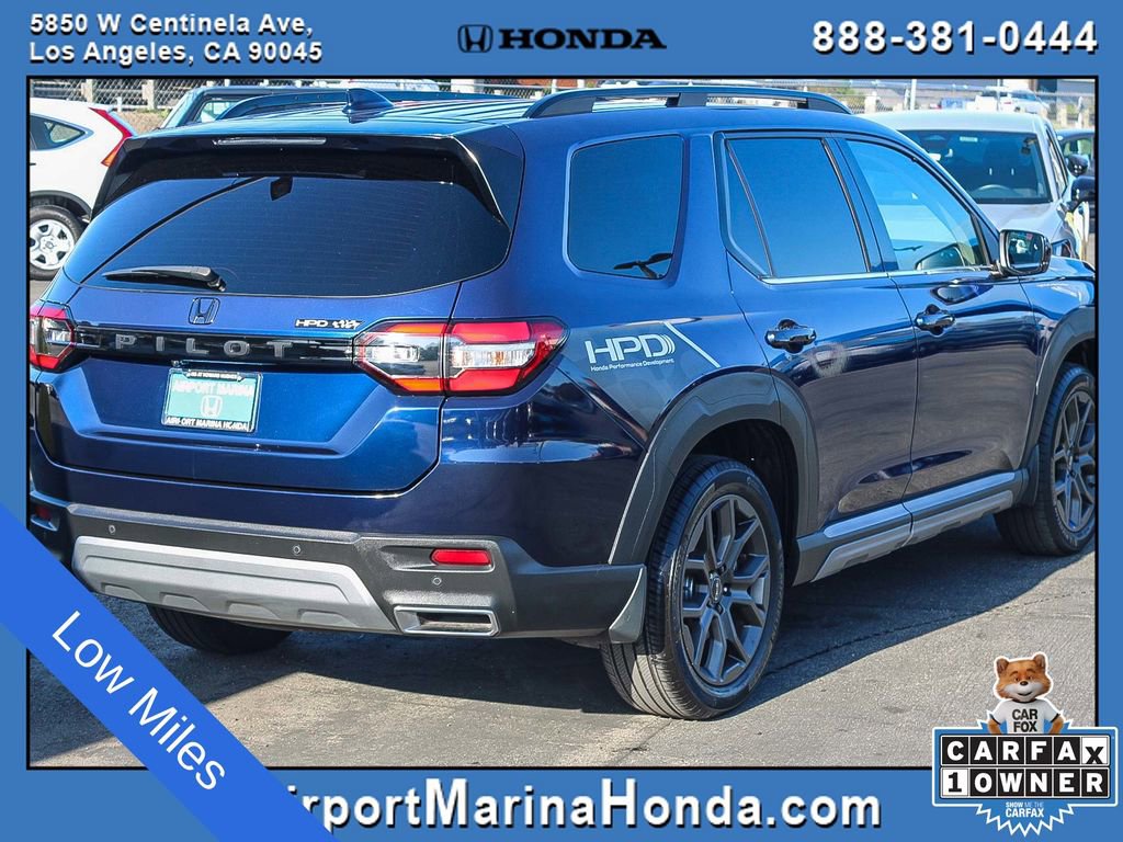 Used 2023 Honda Pilot Touring image 11