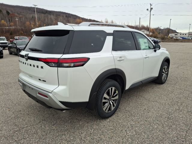 New 2025 Nissan Pathfinder SL w/ Black Appearance Package image 3