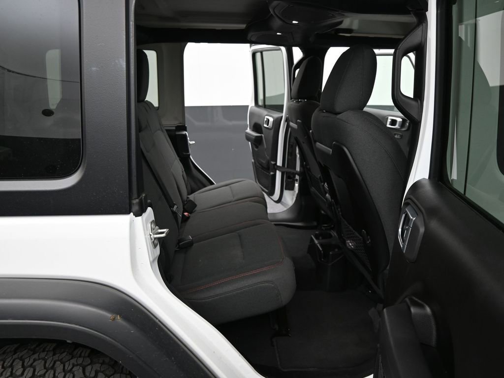 Used 2024 Jeep Wrangler Unlimited Rubicon image 30