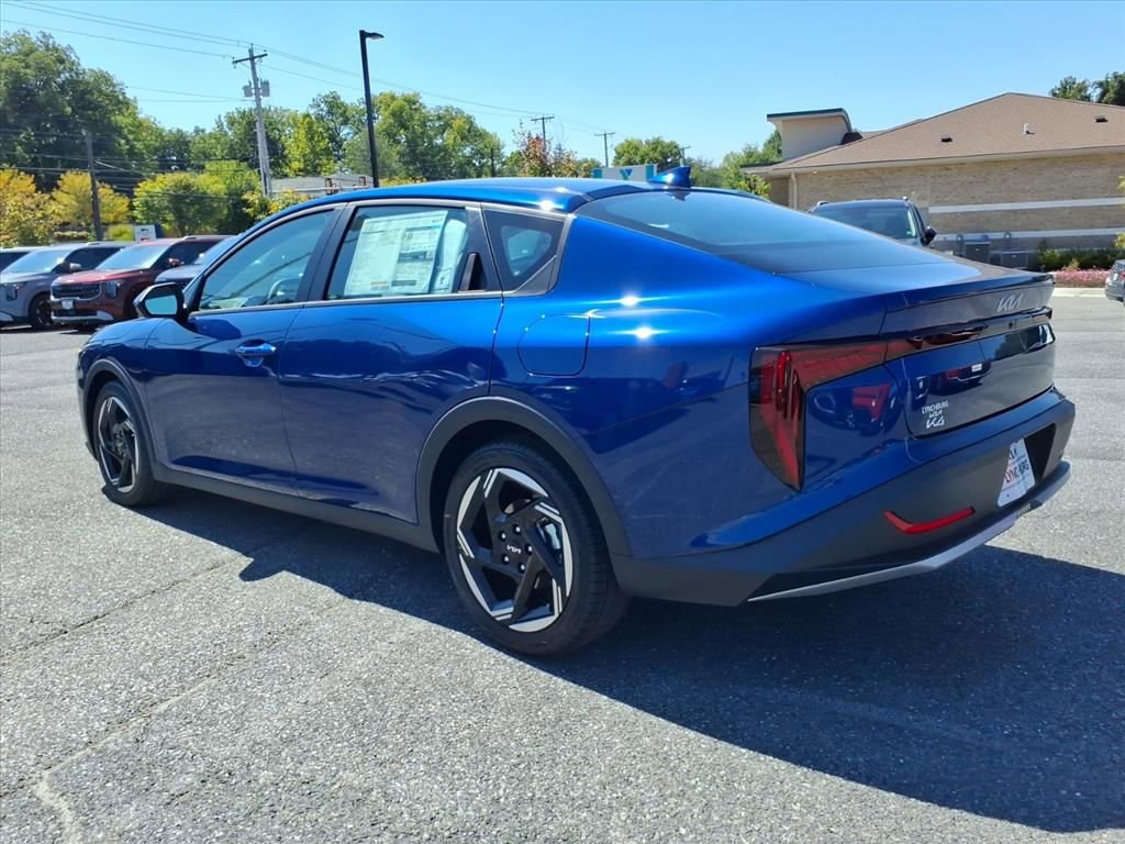 New 2025 Kia K4 EX image 6
