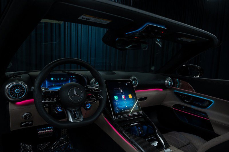 New 2026 Mercedes-Benz SL 63 AMG S e Performance 4MATIC image 18