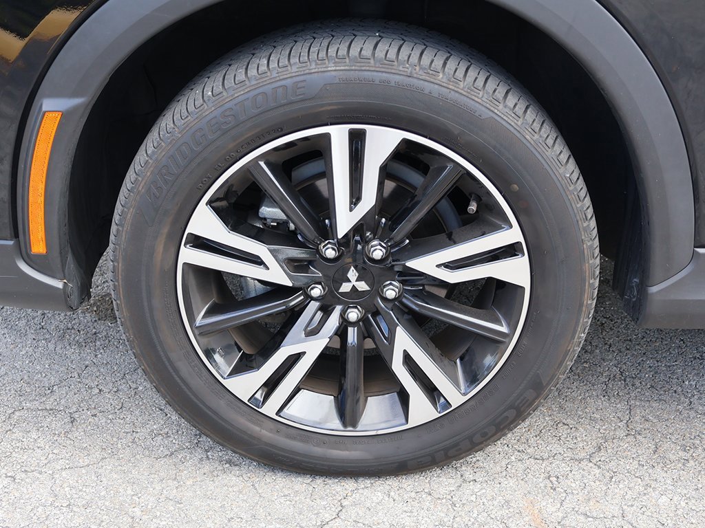 Used 2023 Mitsubishi Eclipse Cross SE image 19