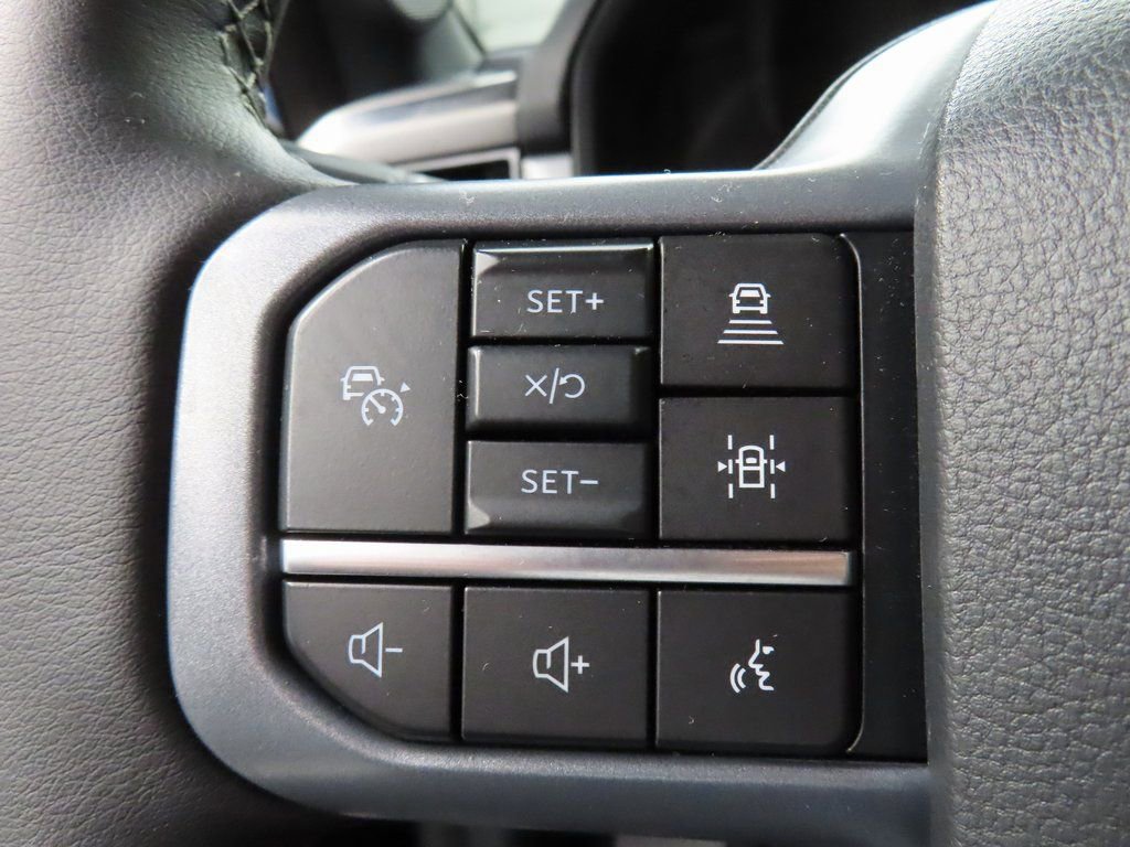 Used 2025 Ford F150 Lariat image 46