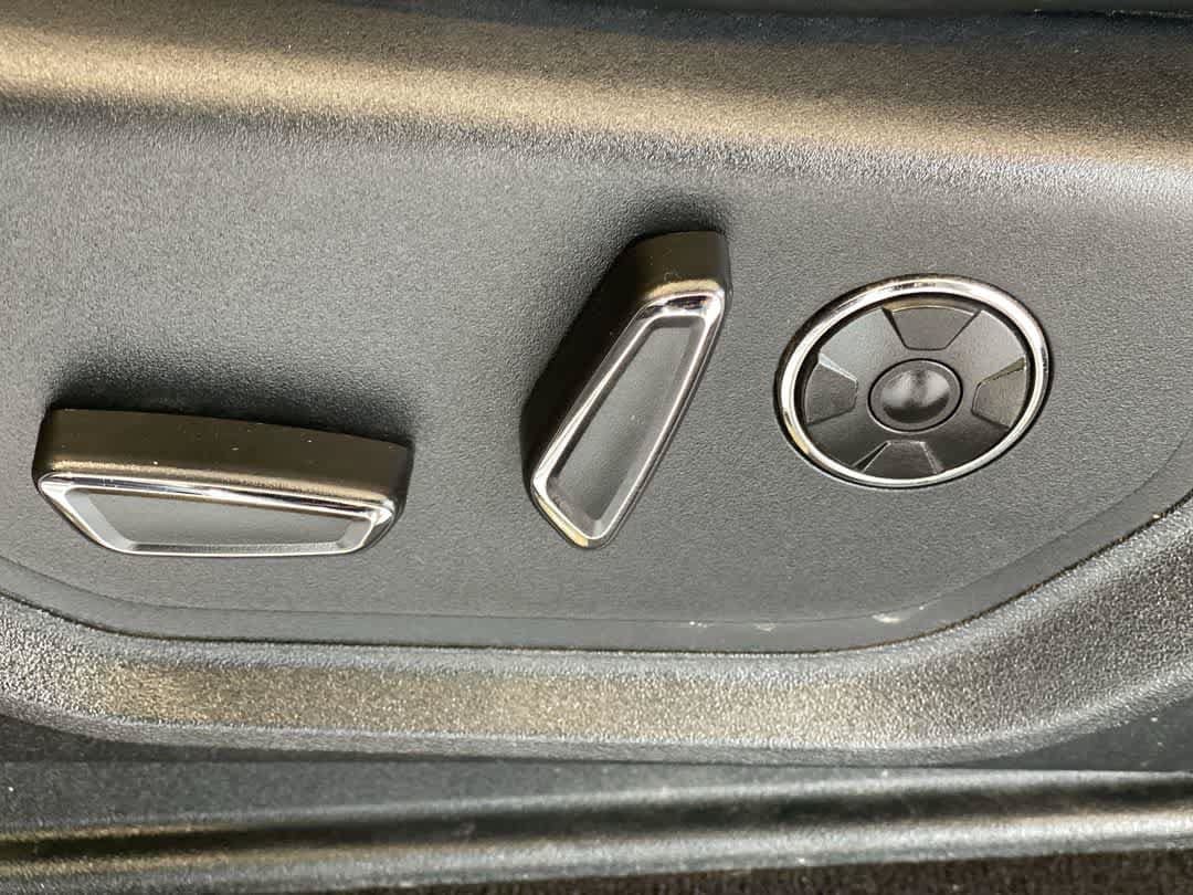 Used 2018 Ford F150 Platinum w/ Technology Package AWD/4WD image 15