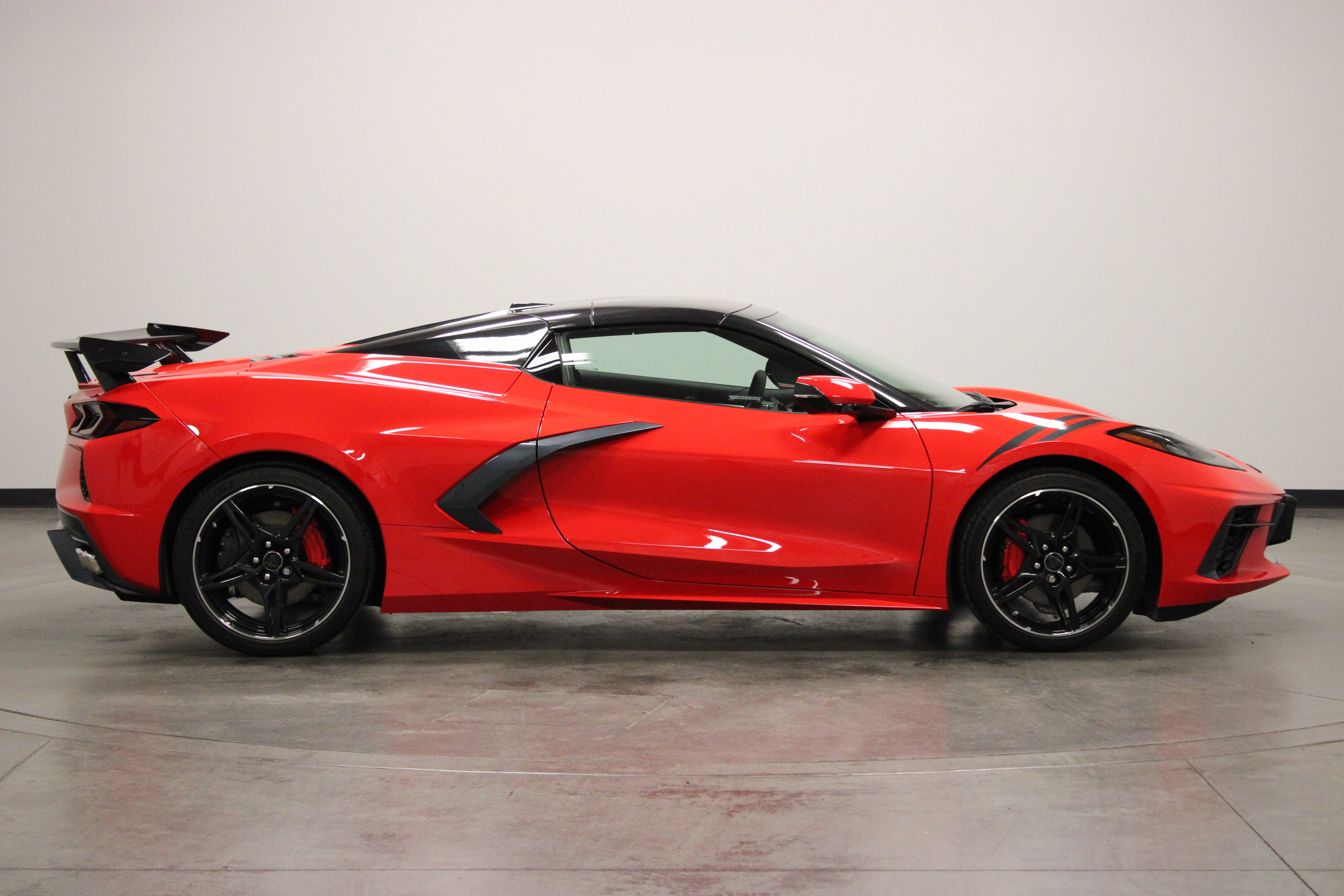 Used 2024 Chevrolet Corvette Stingray Preferred Conv RWD image 9