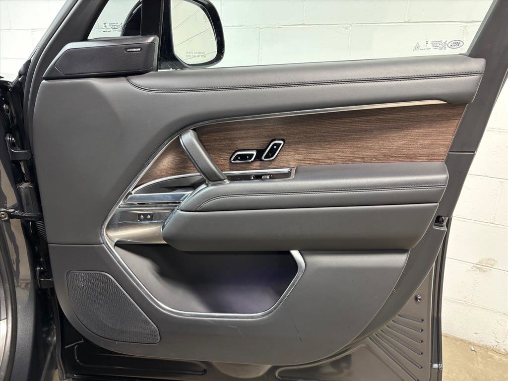 Used 2024 Land Rover Range Rover SE image 33