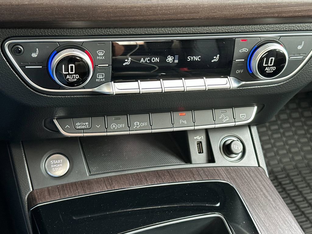 Used 2022 Audi Q5 2.0T Premium w/ Convenience Package image 19