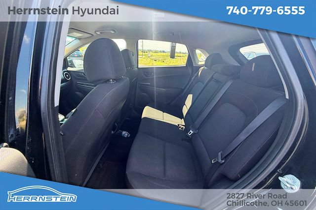 Used 2023 Hyundai Kona SEL AWD/4WD image 7