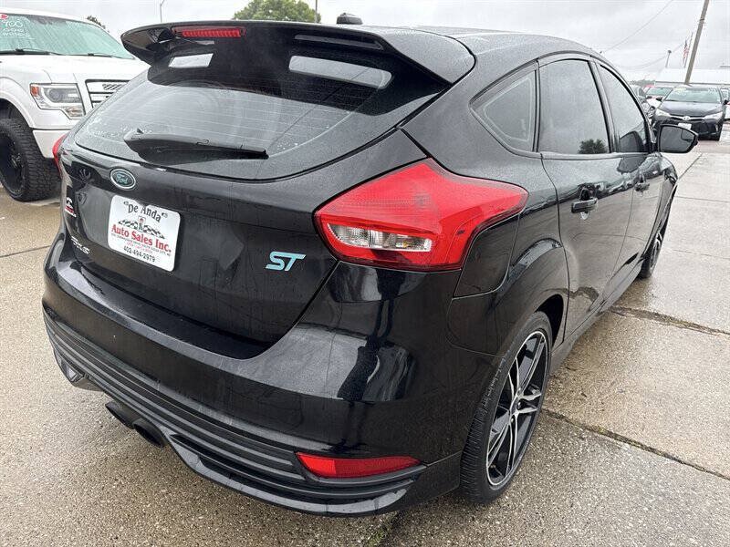 Used 2016 Ford Focus ST w/ Equipment Group 401A FWD image 7