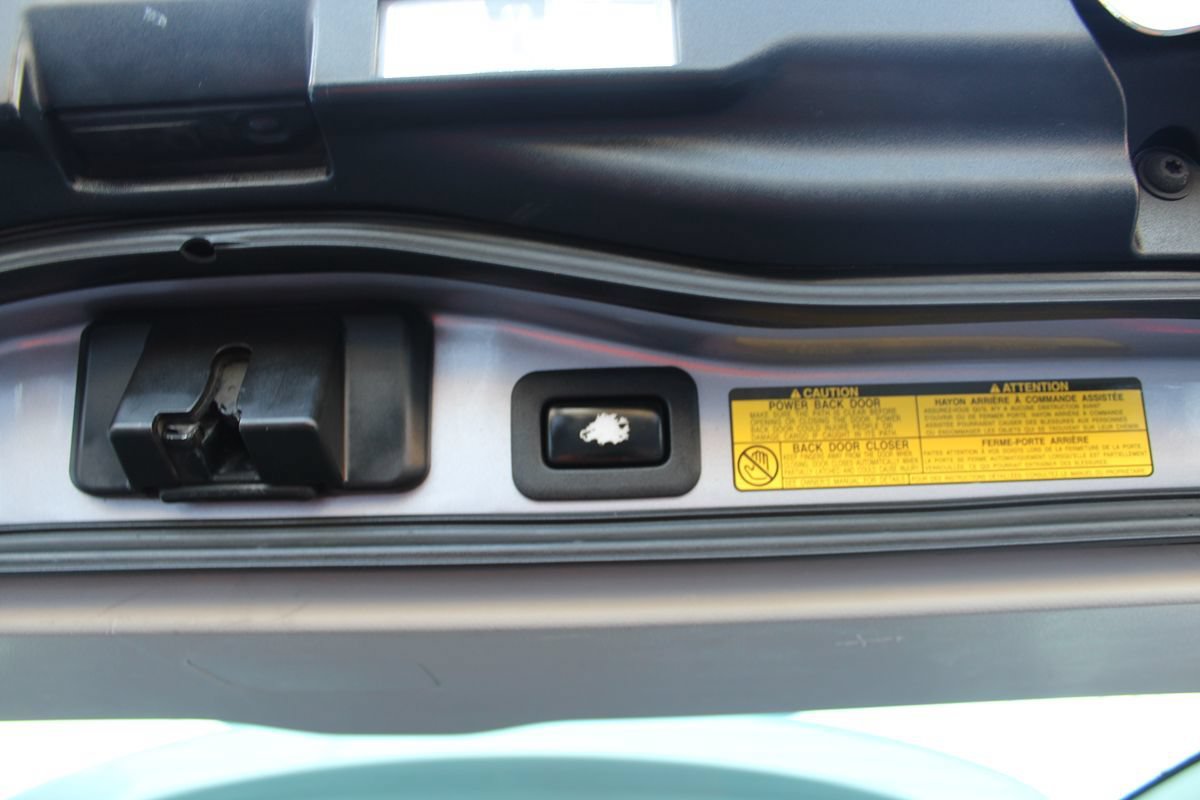 Used 2008 Lexus LX 570 4WD w/ Technology Pkg image 36