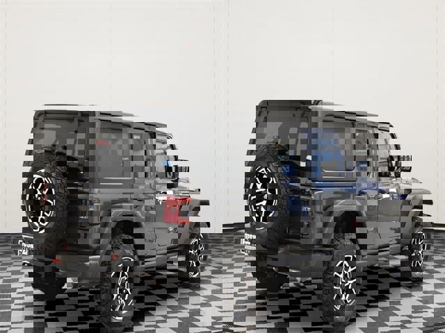 Used 2024 Jeep Wrangler Unlimited Rubicon w/ Technology Group image 4