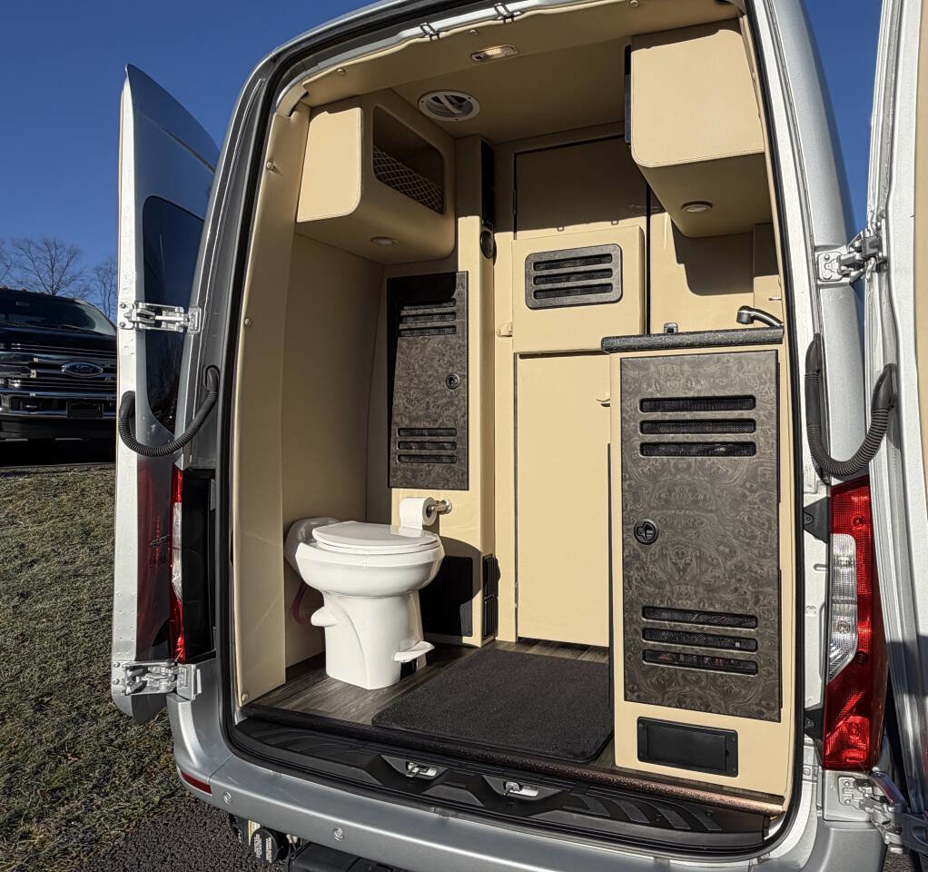 Used 2019 Mercedes-Benz Sprinter 170 image 88