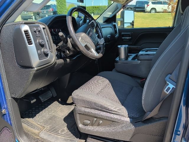 Used 2018 GMC Sierra 2500 SLE w/ SLE Preferred Package AWD/4WD image 14