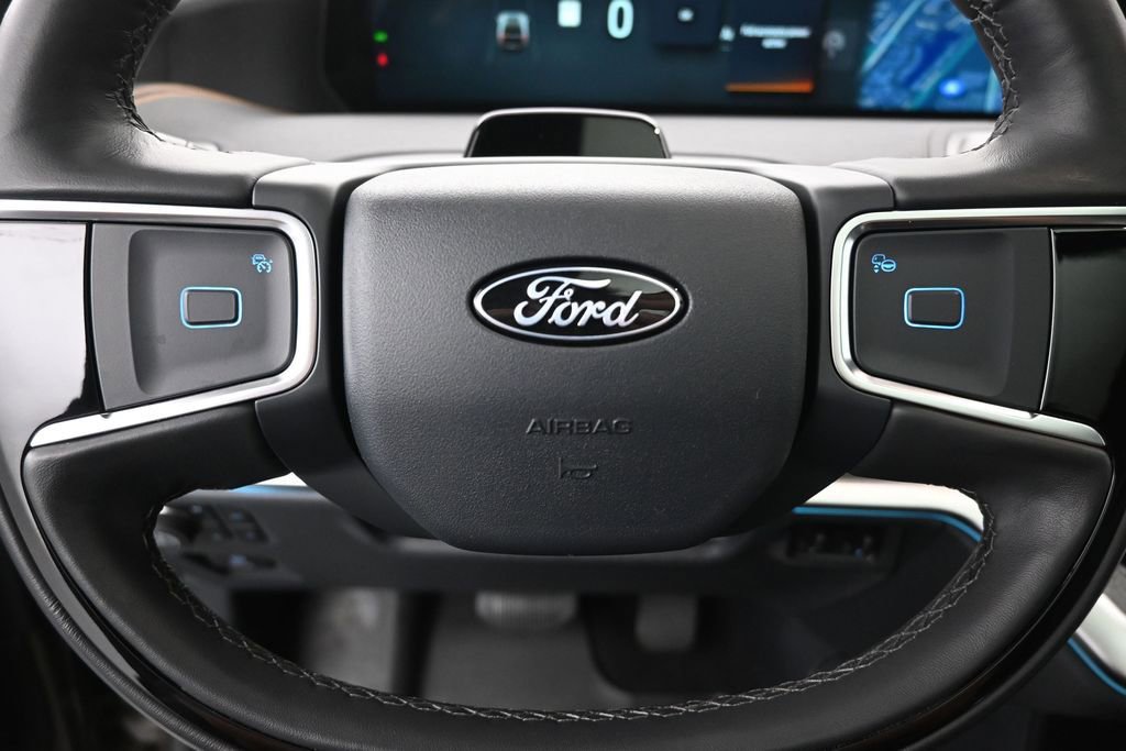 Certified 2025 Ford Expedition Tremor AWD/4WD image 24