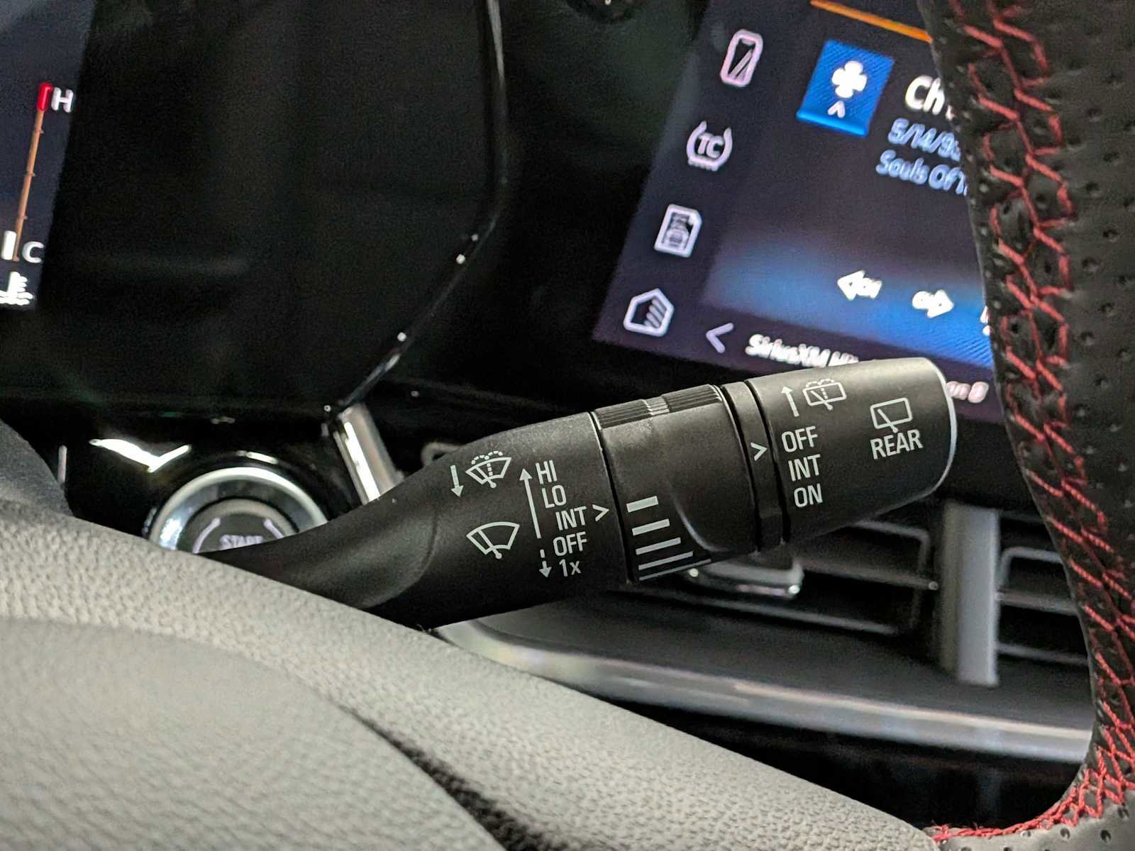 New 2025 Chevrolet Trax RS w/ Sunroof Package image 26