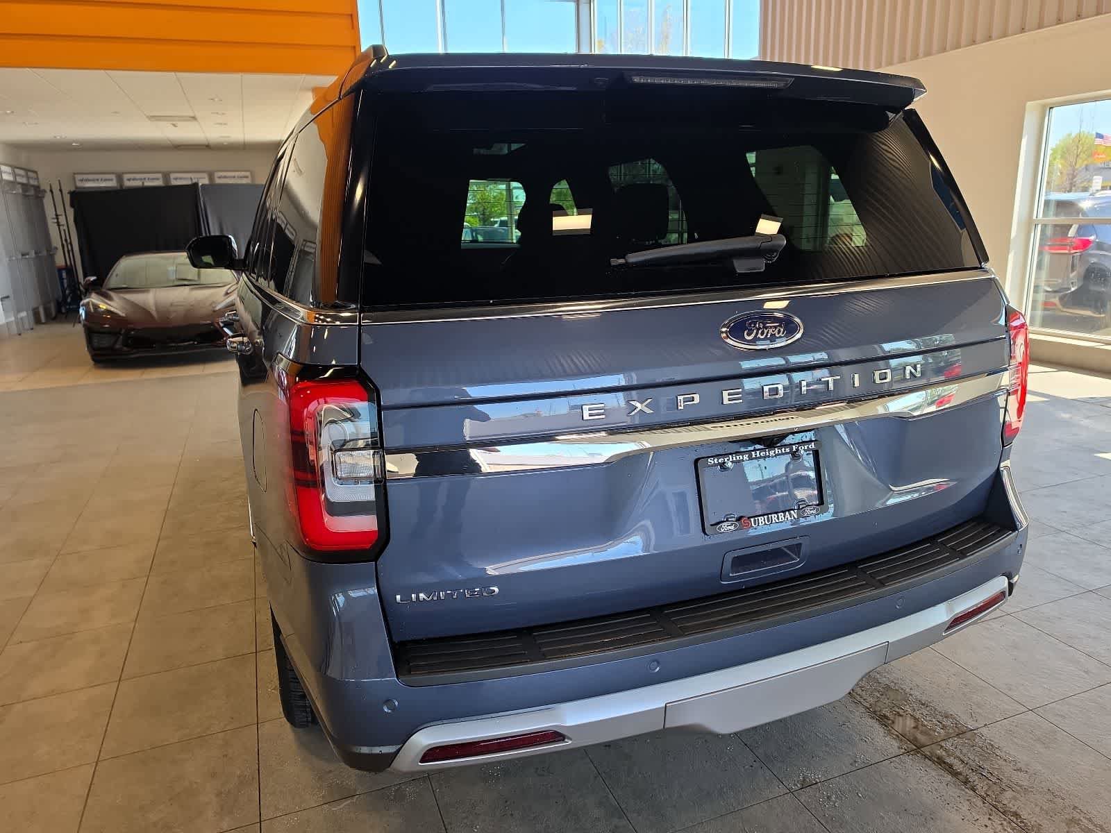 Used 2022 Ford Expedition Limited AWD/4WD image 10
