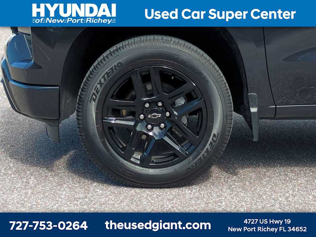 Used 2022 Chevrolet Silverado 1500 Custom AWD/4WD image 10