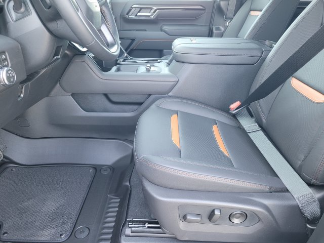 New 2026 GMC Sierra 2500 AT4 w/ Max Trailering Package AWD/4WD image 19