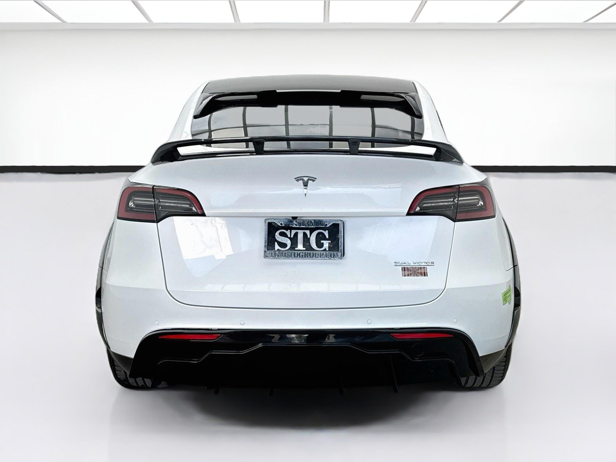 Used 2023 Tesla Model Y Performance AWD/4WD image 5
