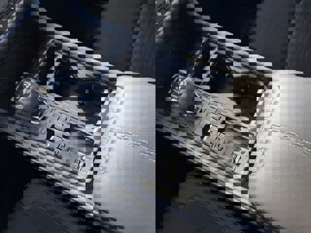 Used 2023 Nissan Pathfinder S image 17