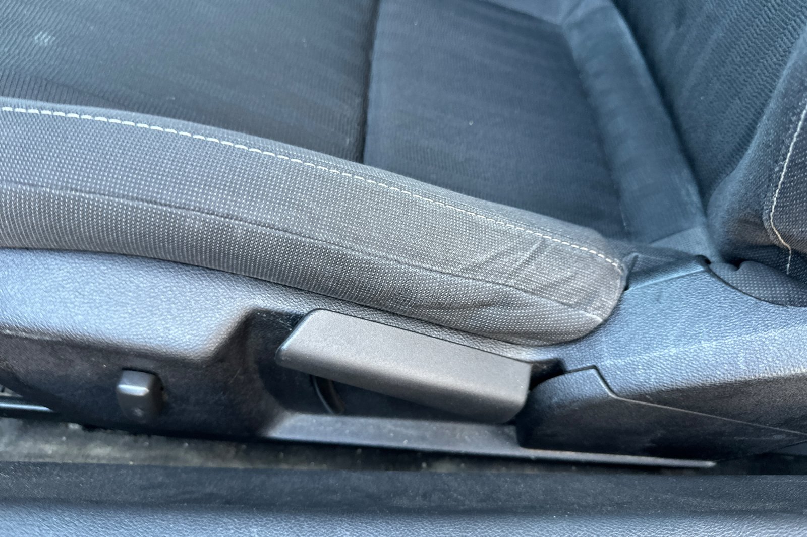 Used 2014 Chevrolet Camaro LS RWD image 13