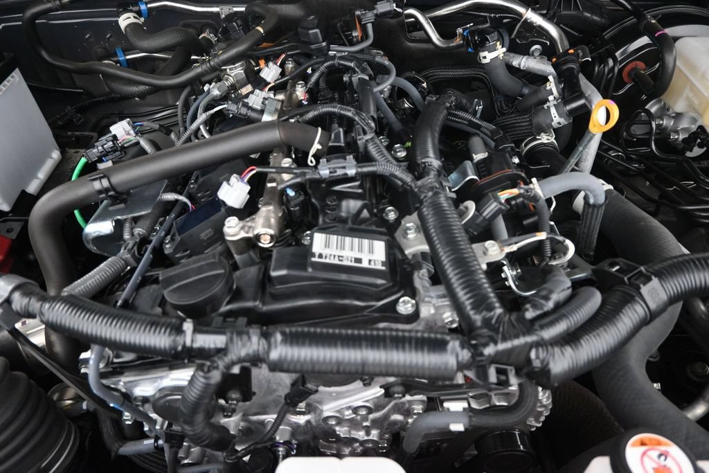 Used 2025 Toyota 4Runner SR5 AWD/4WD image 37