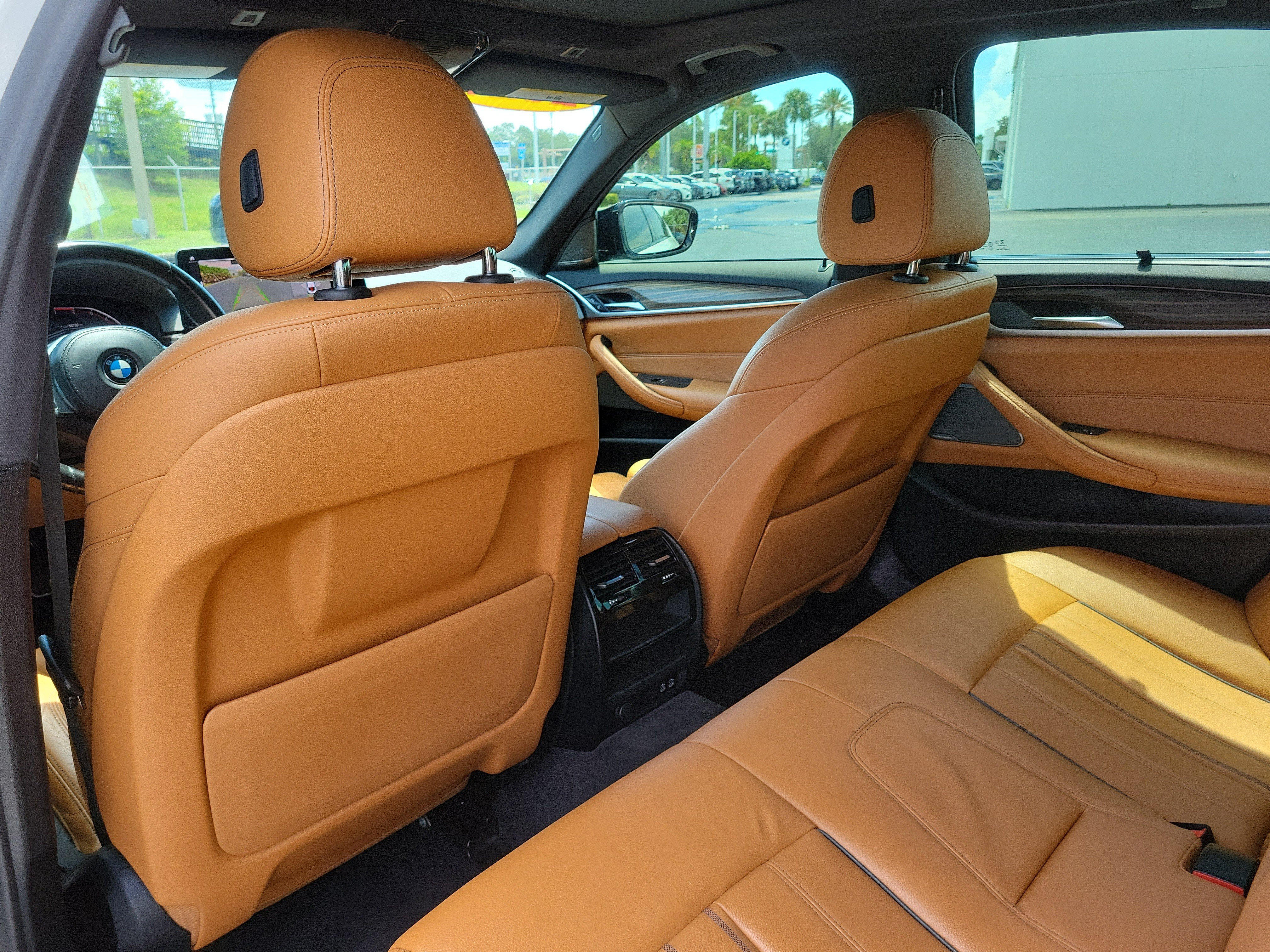 Used 2021 BMW 530i w/ M Sport Package RWD image 11