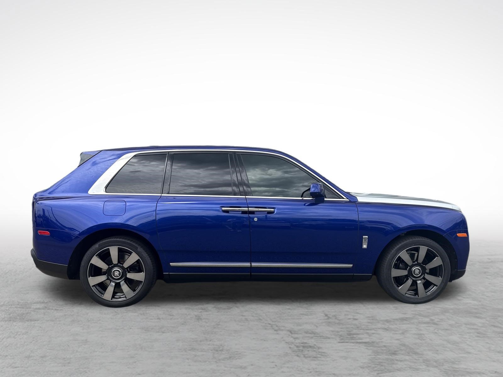 Certified 2021 Rolls-Royce Cullinan AWD/4WD image 10