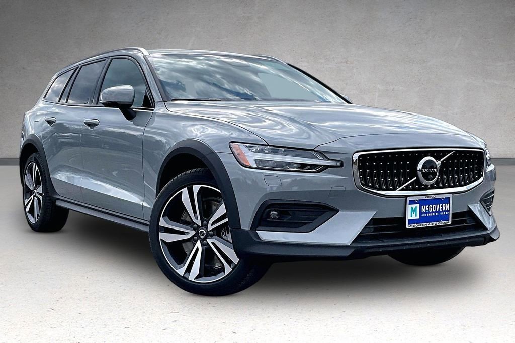New 2026 Volvo V60 B5 Cross Country Plus w/ Protection Package Premier image 2