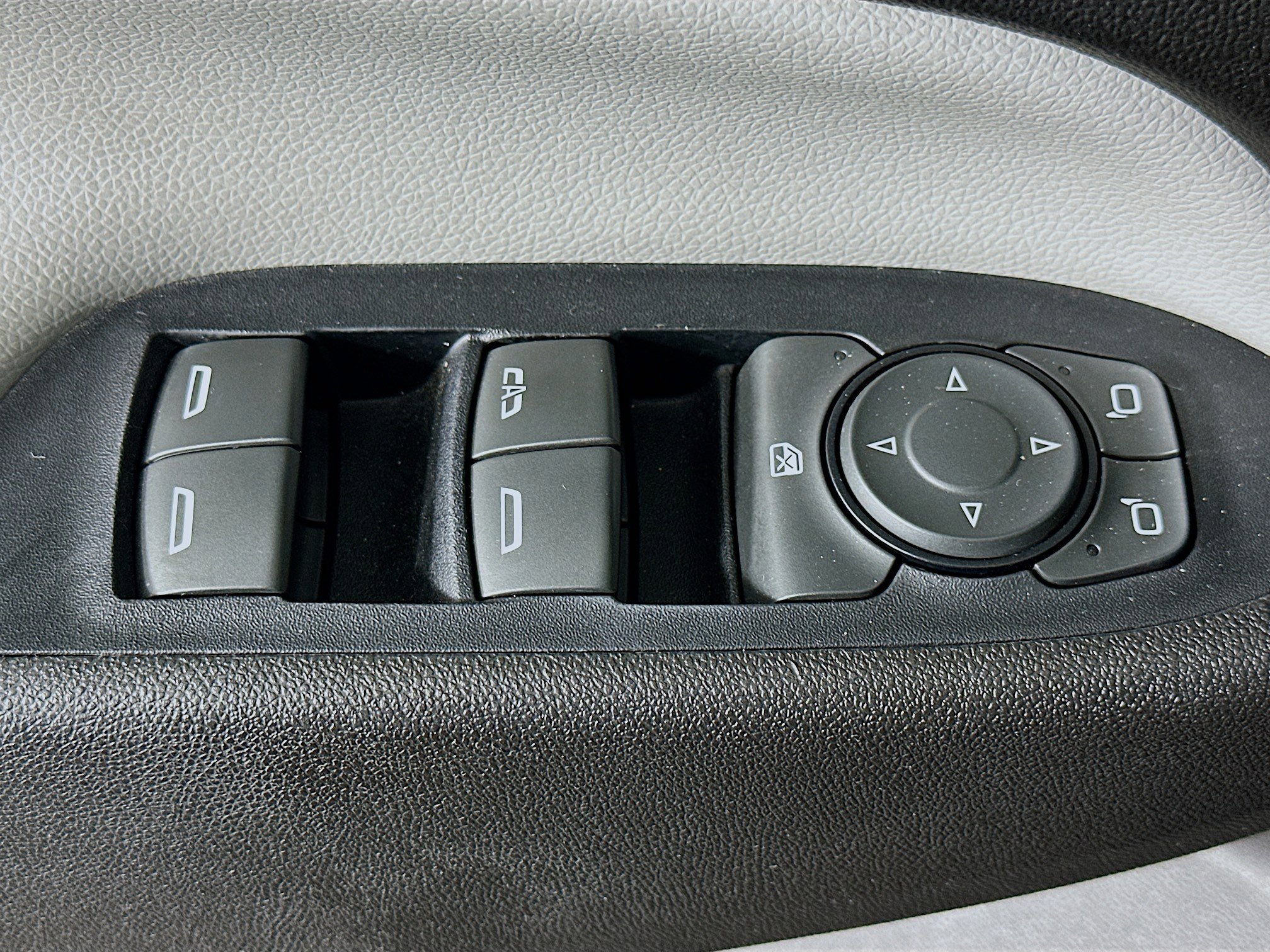 Used 2019 Chevrolet Equinox LS w/ LS Convenience Package image 15