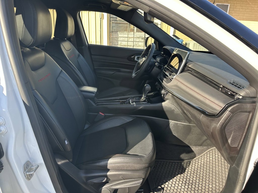 Used 2024 Jeep Compass Trailhawk image 14