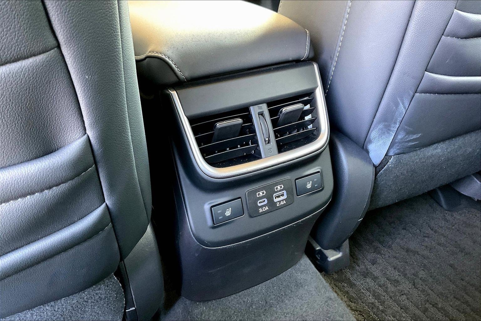 Used 2023 Subaru Outback Limited AWD/4WD image 10