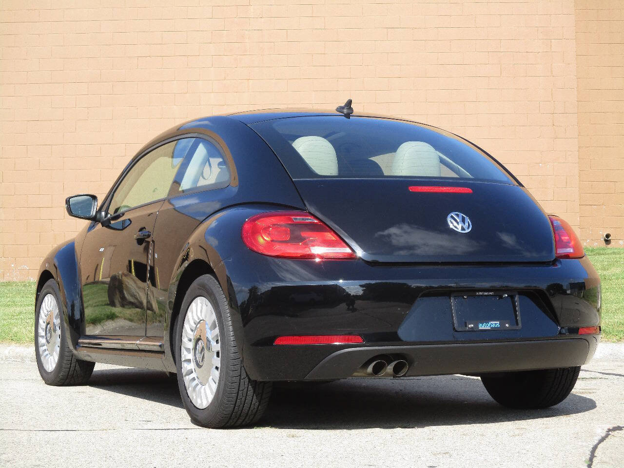 Used 2015 Volkswagen Beetle 1.8T FWD image 80