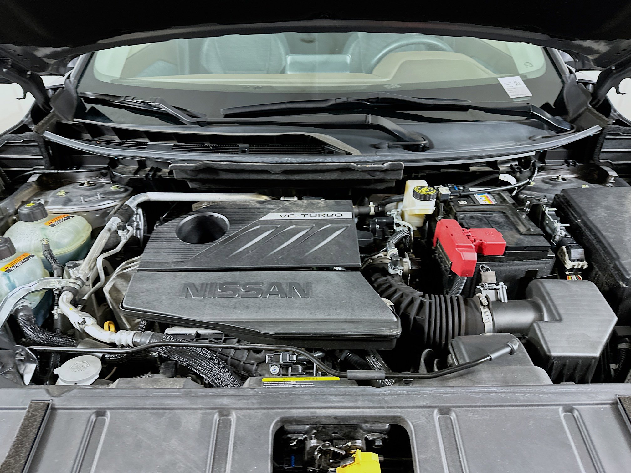 Used 2023 Nissan Rogue SV image 31