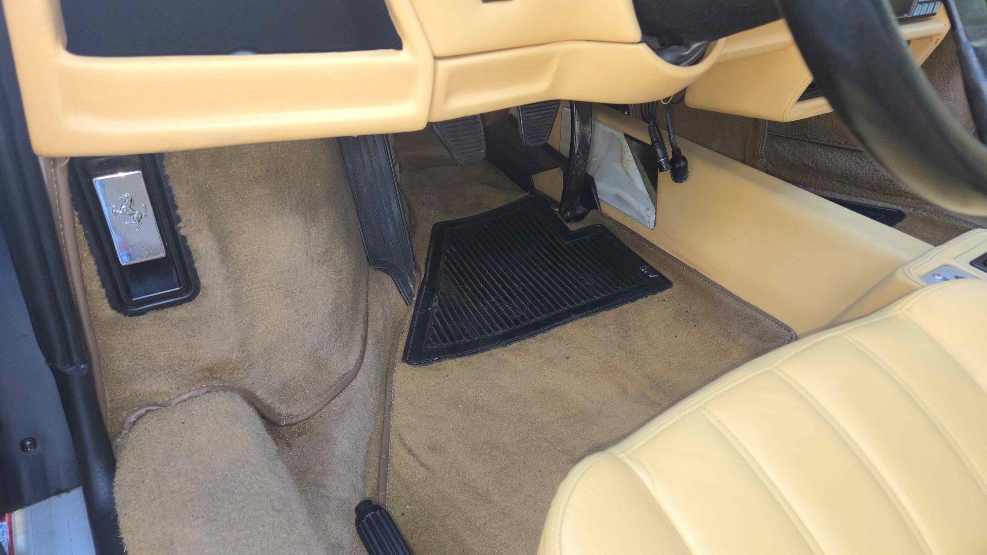 Used 1986 Ferrari 328 GTS image 16