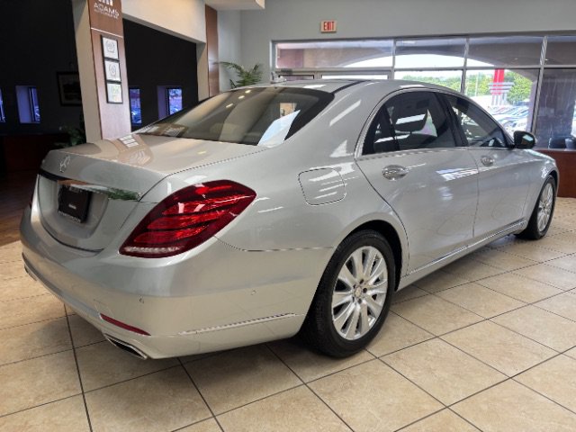 Used 2015 Mercedes-Benz S 550 Sedan image 4