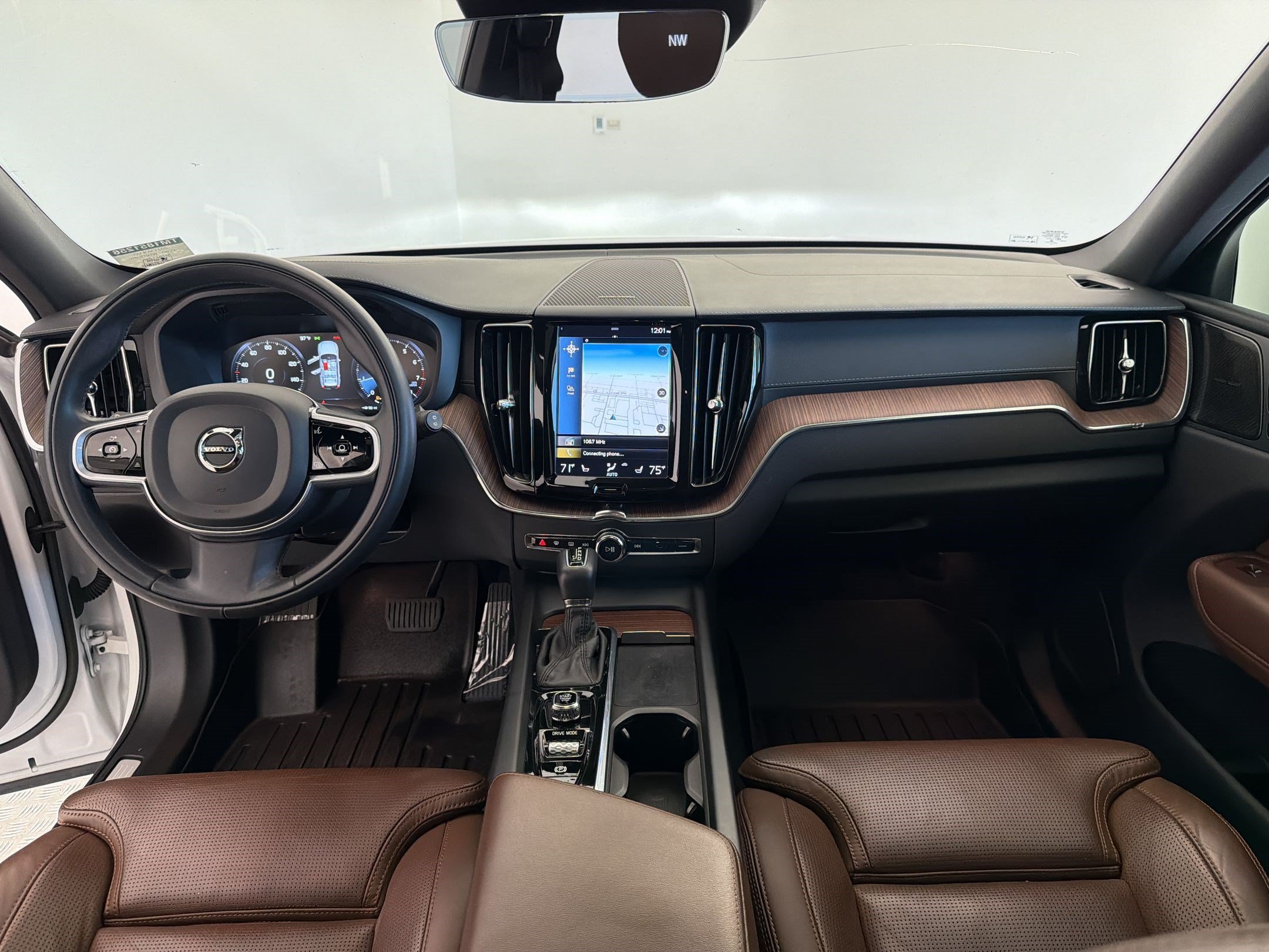 Used 2021 Volvo XC60 T6 Inscription w/ Advanced Package AWD/4WD image 16