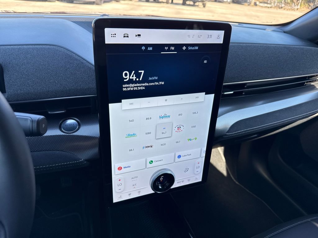 Certified 2025 Ford Mustang Mach-E GT image 18