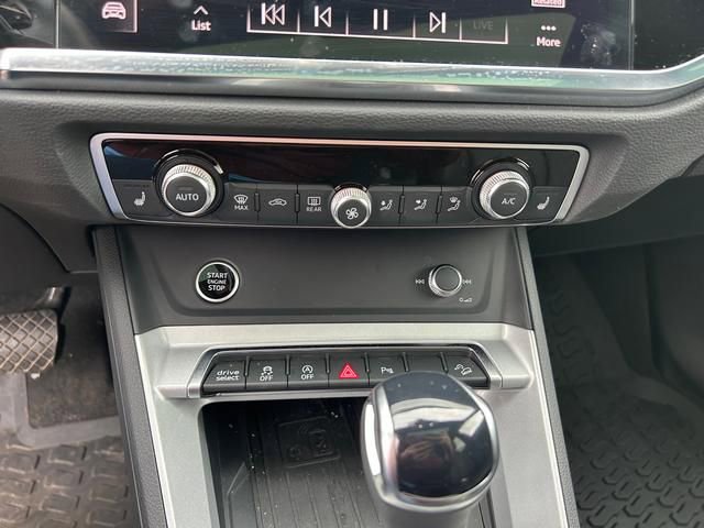 Used 2024 Audi Q3 2.0T Premium w/ Convenience Package image 16