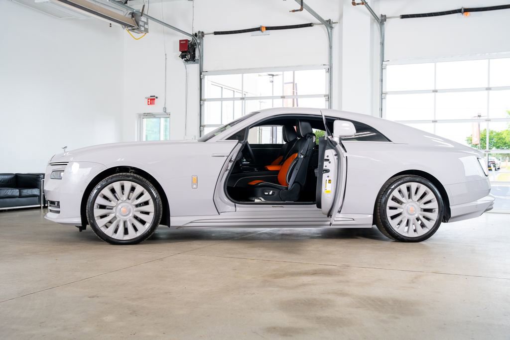Used 2024 Rolls-Royce Spectre w/ Spectre Launch Package AWD/4WD image 22