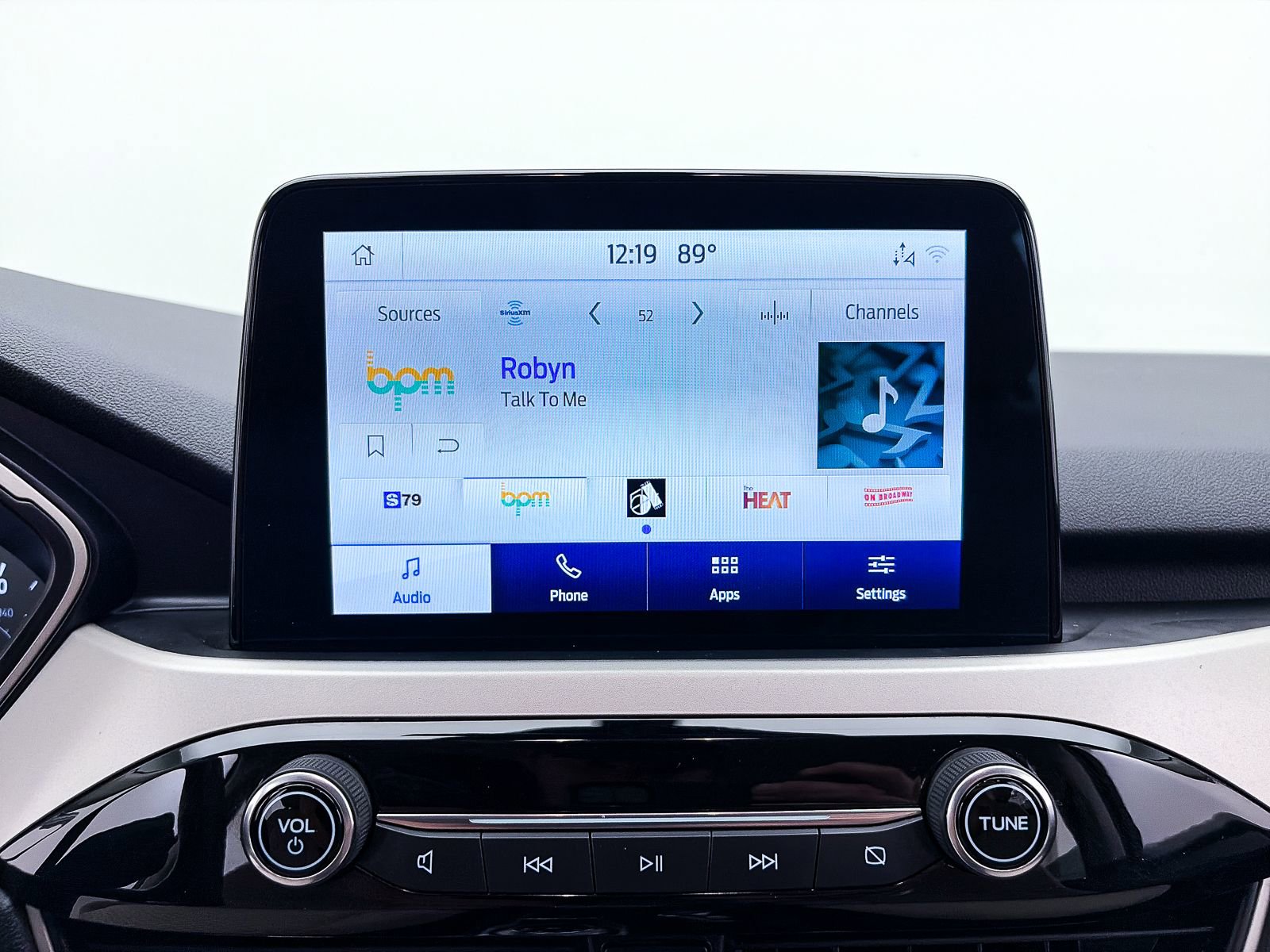 Used 2021 Ford Escape SE image 20