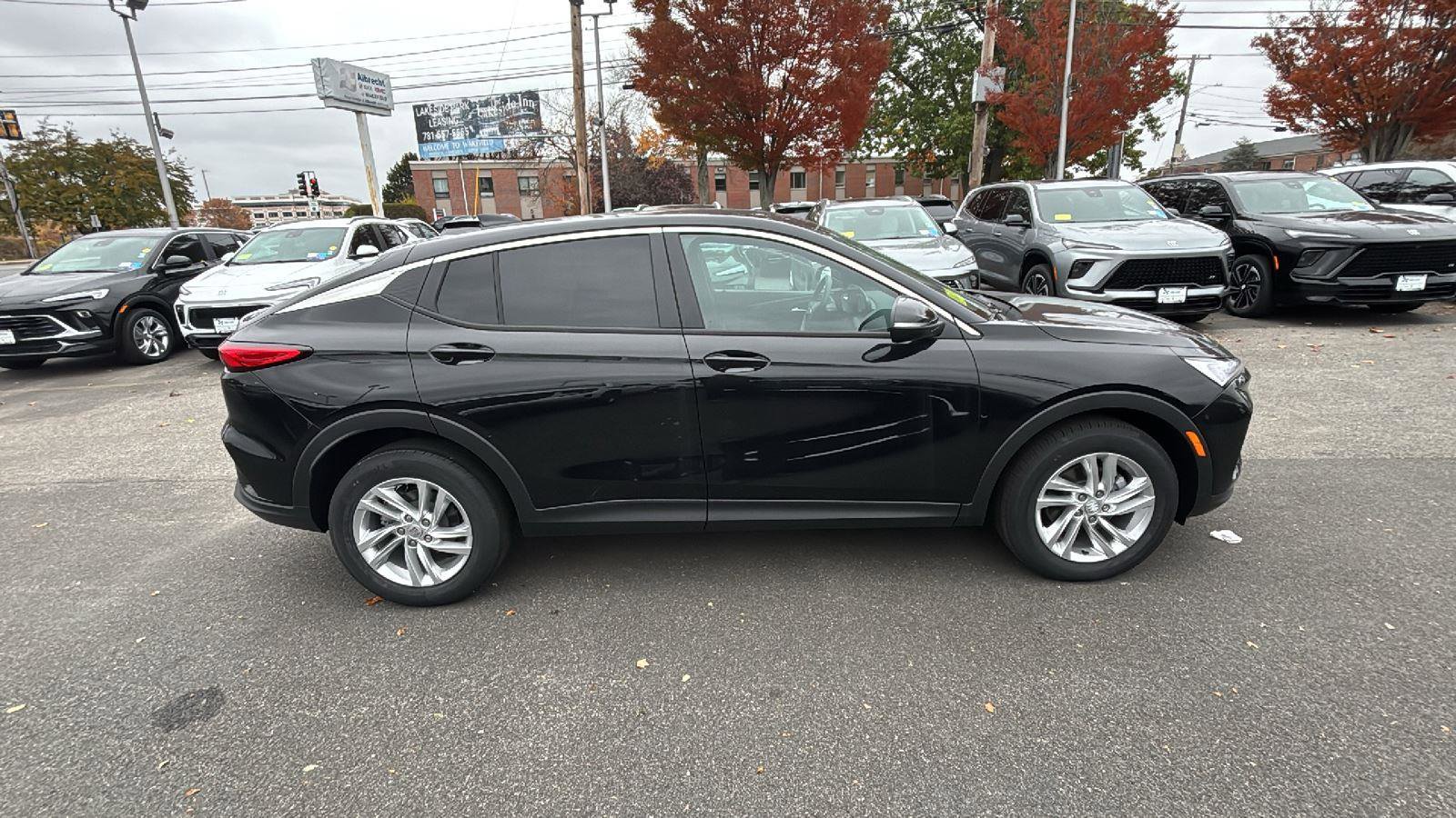 New 2025 Buick Envista Sport Touring w/ Convenience II Package FWD image 8