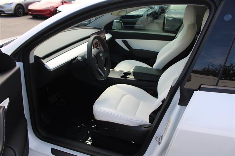 Used 2021 Tesla Model Y Long Range AWD/4WD image 6