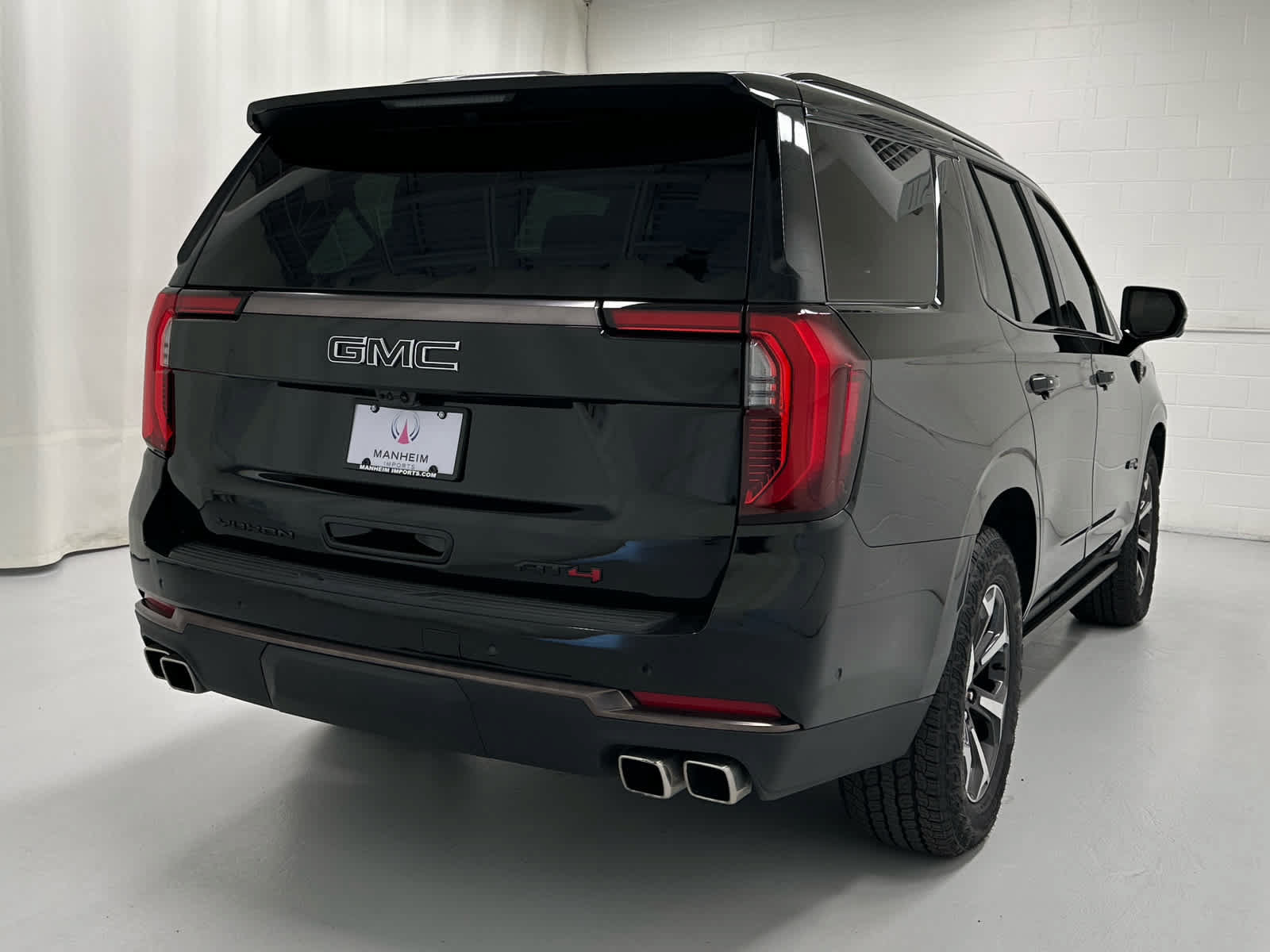 Used 2026 GMC Yukon AT4 Ultimate AWD/4WD image 6