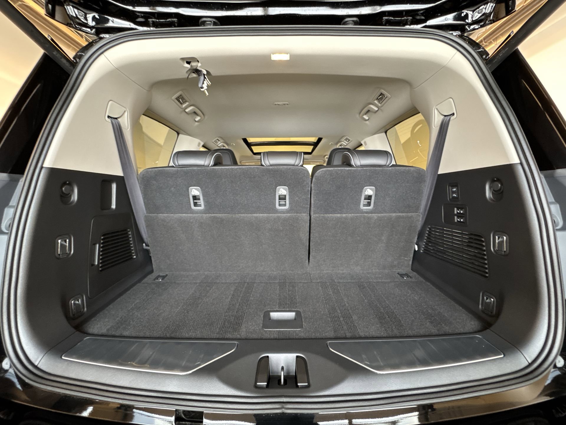 New 2026 INFINITI QX80 Luxe AWD/4WD image 25