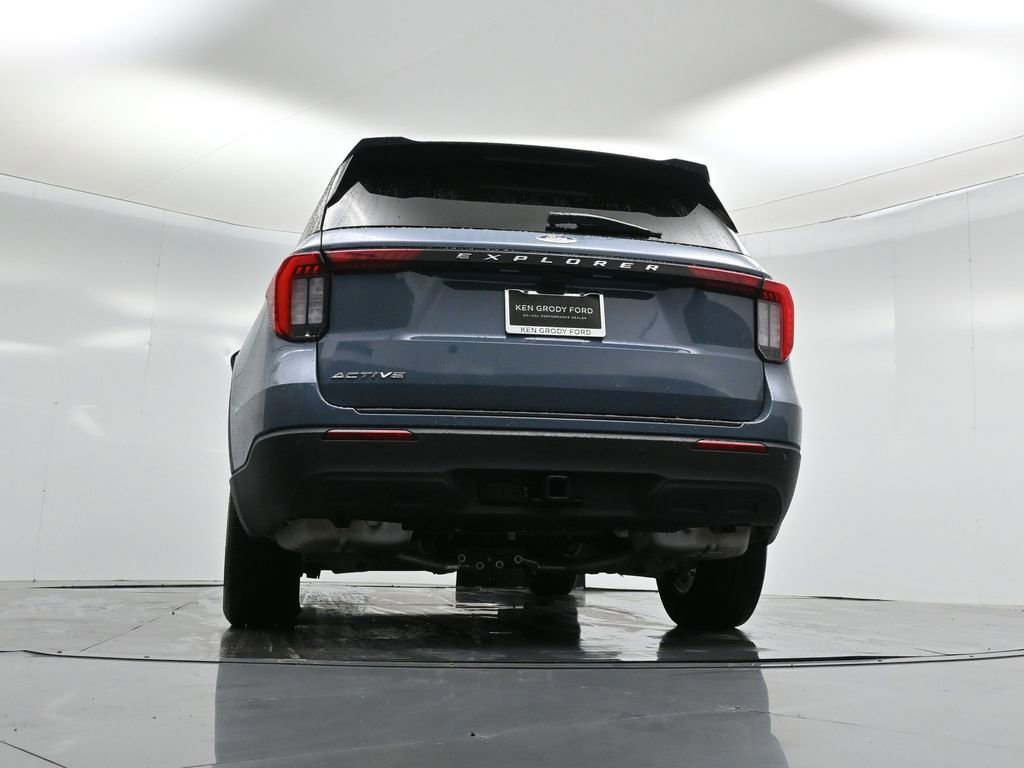 Certified 2025 Ford Explorer Active image 50